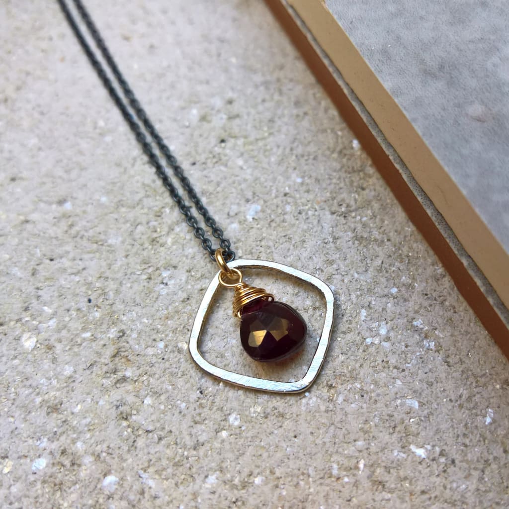 Garnet pendant necklace