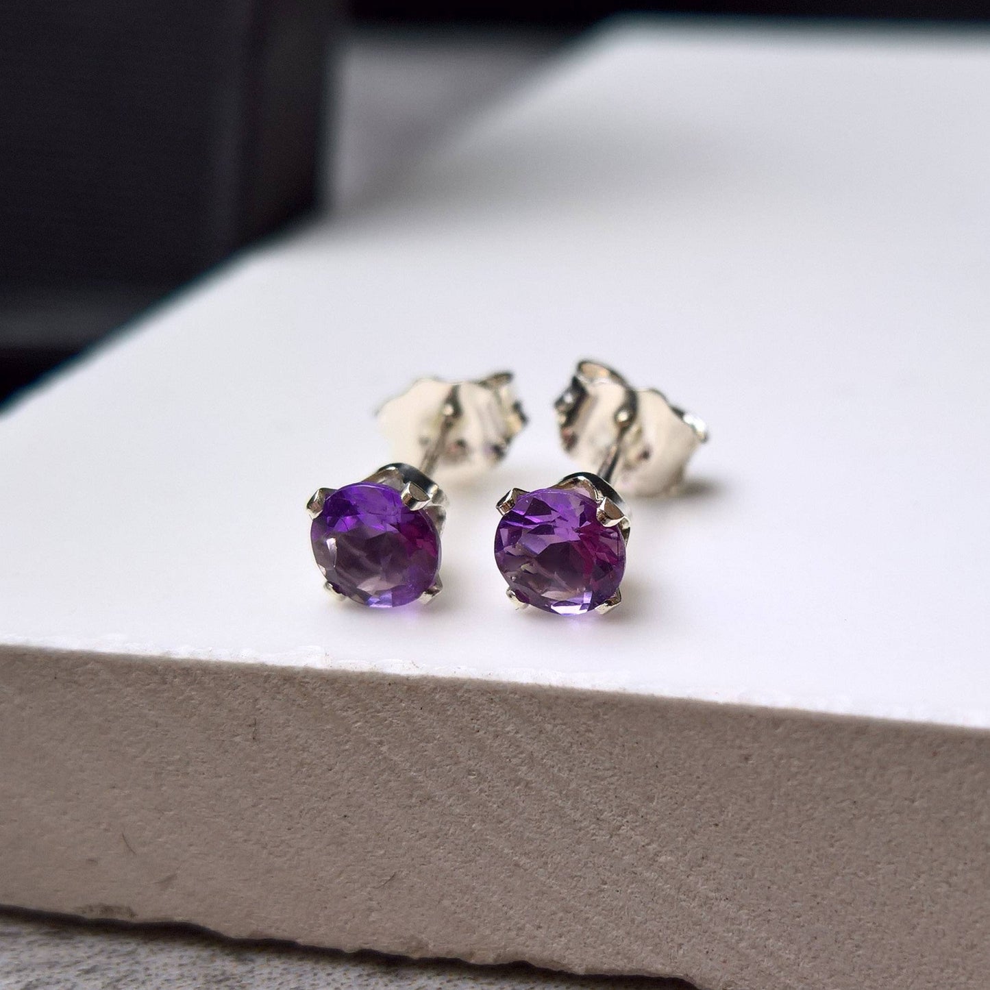 Amethyst sterling silver stud earrings - 4mm