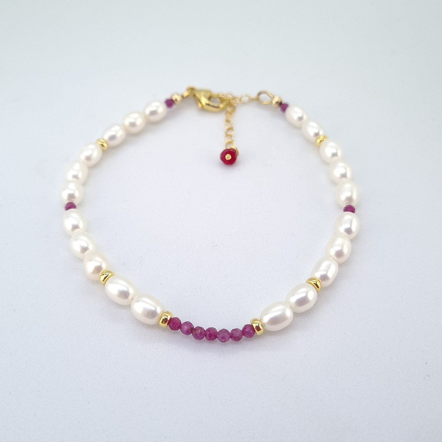 Pearl and ruby gold vermeil silver adjustable bracelet