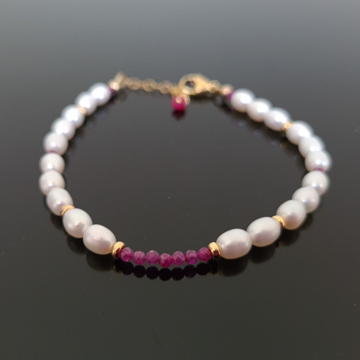 Pearl and ruby gold vermeil silver adjustable bracelet