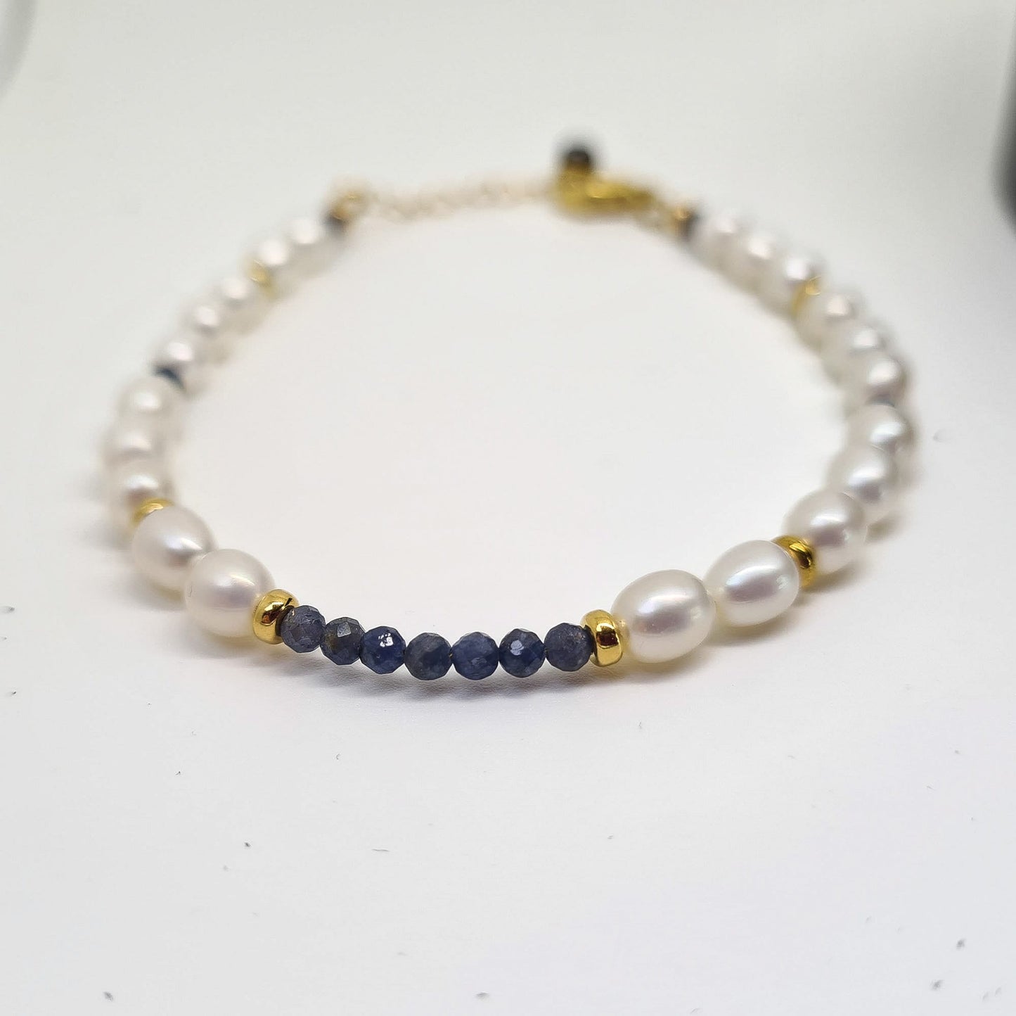 Pearl and Sapphire adjustable bracelet in gold vermeil silver