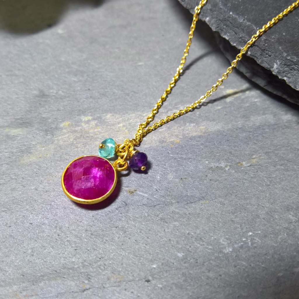 Ruby circle pendant necklace in gold vermeil silver