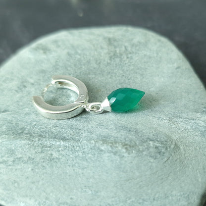 Sterling Silver Single Green Onyx Huggie Hoop Earring - August Birthstone Gift Unisex Design