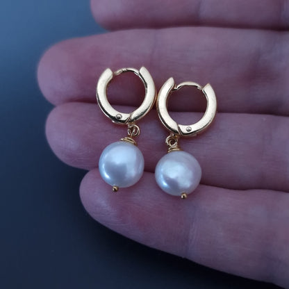 Pearl Huggie hoop earrings in gold vermeil silver