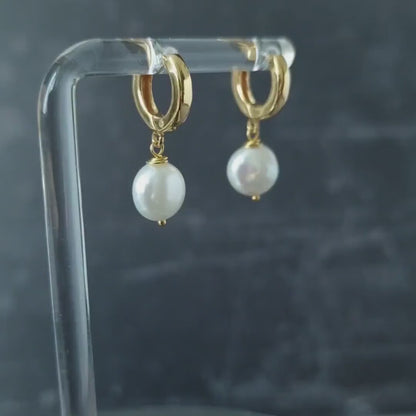 Pearl Huggie hoop earrings in gold vermeil silver